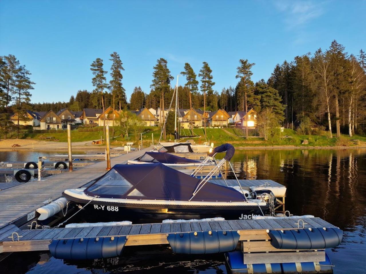 Deluxe Apartment Lipno - Lake Side Village, Frymburk Nad Vltavou Ngoại thất bức ảnh